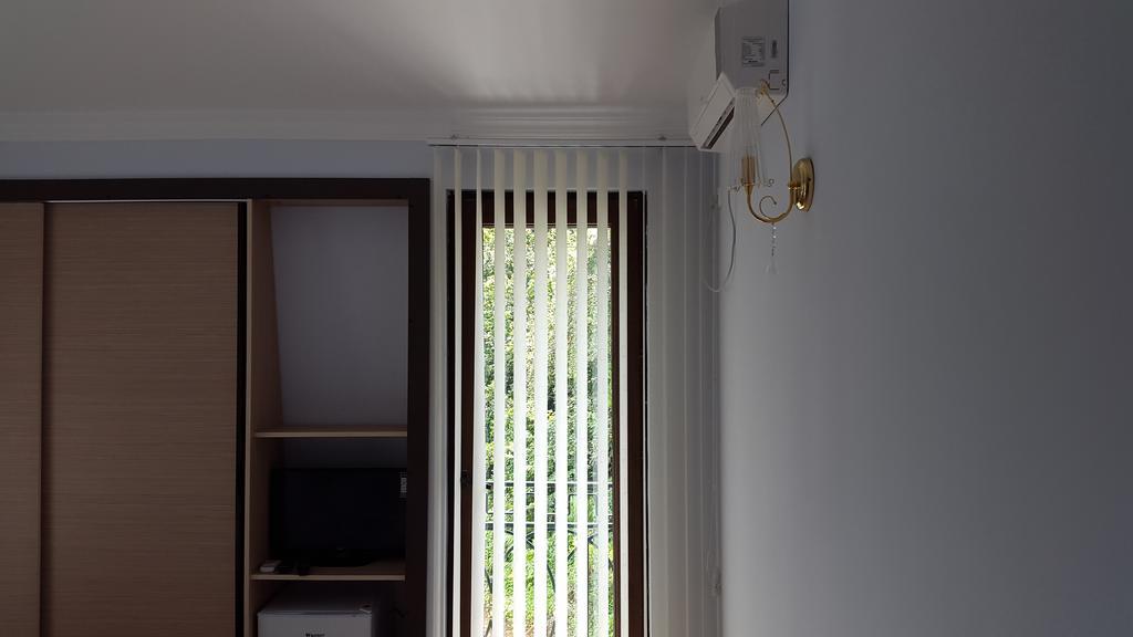 Lasha Guest House Makhinjauri Phòng bức ảnh