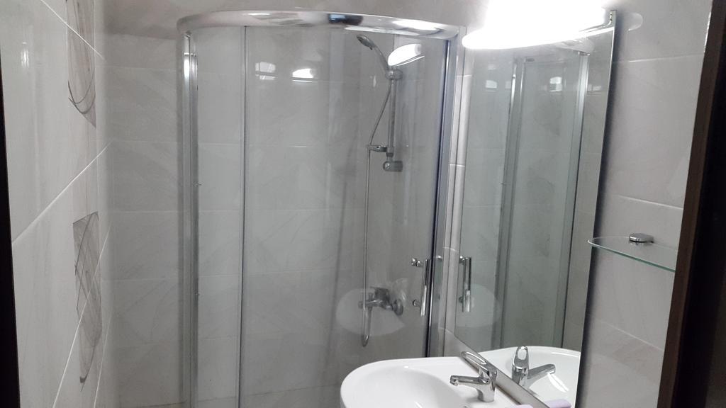 Lasha Guest House Makhinjauri Ngoại thất bức ảnh