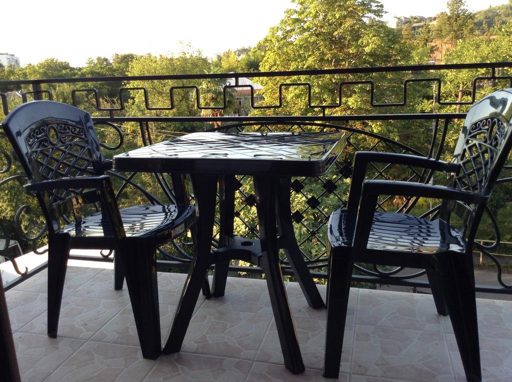 Lasha Guest House Makhinjauri Ngoại thất bức ảnh